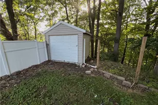 305 Sycamore St, Mingo Junction, OH 43938 - Photo 32