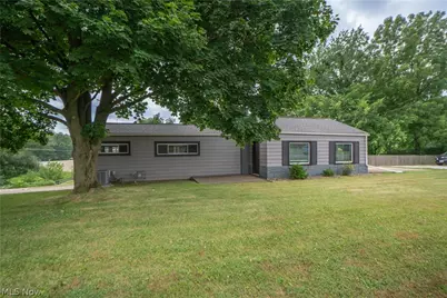 1621 Hankins Road NE, Massillon, OH 44646 - Photo 1