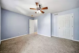 7025 Easton Way W, Concord Twp, OH 44060 - Photo 14