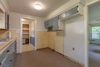 5061 Thursby Road, North Canton, OH 44720 - Photo 10