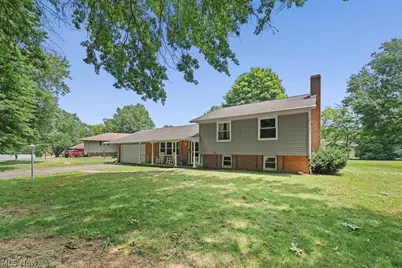 13166 Meadow Street NE, Alliance, OH 44601 - Photo 2