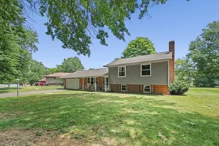 13166 Meadow St NE, Alliance, OH 44601 - Photo 2