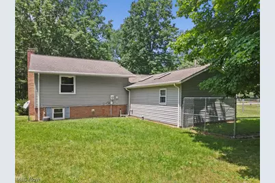 13166 Meadow Street NE, Alliance, OH 44601 - Photo 32