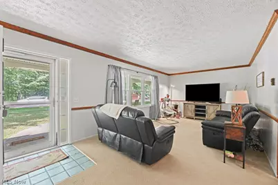13166 Meadow Street NE, Alliance, OH 44601 - Photo 6