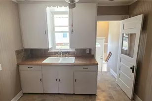 1220 Homedale Ave NW, Canton, OH 44708 - Photo 2