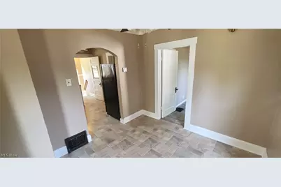 1220 Homedale Avenue NW, Canton, OH 44708 - Photo 4