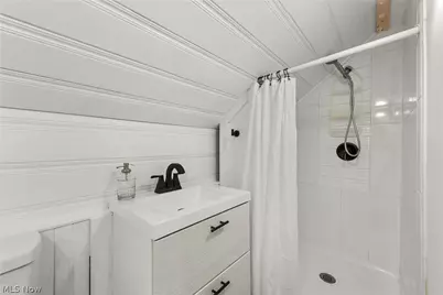 14404 Broxton Avenue, Loveland, OH 44111 - Photo 28