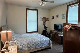 332 N 12th St, Coshocton, OH 43812 - Photo 8