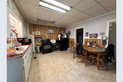 332 N 12th Street, Coshocton, OH 43812 - Photo 6