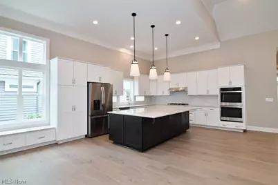 7994 Canyon Ridge, Chagrin Falls, OH 44023 - Photo 8