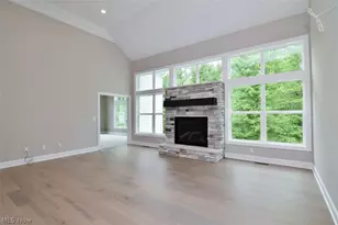7994 Canyon Ridge, Chagrin Falls, OH 44023 - Photo 4