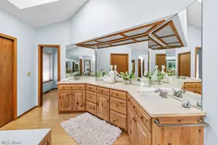 2180 Stone Creek Trail, Cuyahoga Falls, OH 44223 - Photo 40