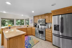2180 Stone Creek Trail, Cuyahoga Falls, OH 44223 - Photo 12