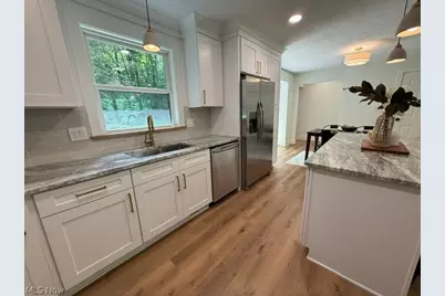 12173 Bradford Drive, Chardon, OH 44024 - Photo 8
