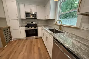 12173 Bradford Dr, Chardon, OH 44024 - Photo 12