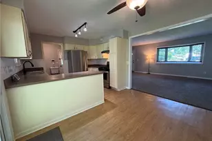 7682 Pinehurst Dr, Mentor on the Lake, OH 44060 - Photo 4