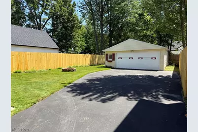 7682 Pinehurst Drive, Mentor on the Lake, OH 44060 - Photo 26