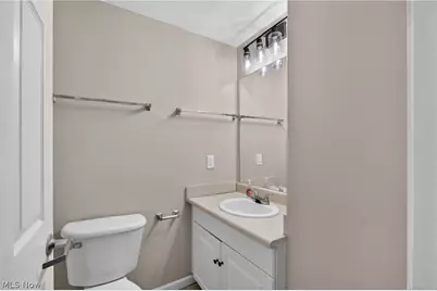 1900 Euclid Avenue #215, Loveland, OH 44115 - Photo 16
