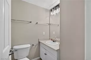 1900 Euclid Ave, Loveland, OH 44115 - Photo 16
