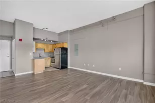 1900 Euclid Ave, Loveland, OH 44115 - Photo 8