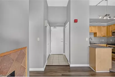 1900 Euclid Avenue #404, Loveland, OH 44115 - Photo 6