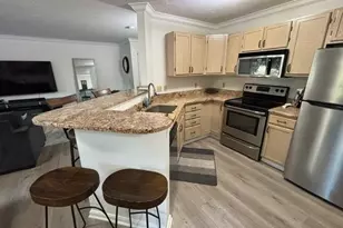 1411 Buckingham Gate Blvd, Cuyahoga Falls, OH 44221 - Photo 6