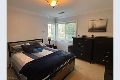 1411 Buckingham Gate Boulevard, Cuyahoga Falls, OH 44221 - Photo 14