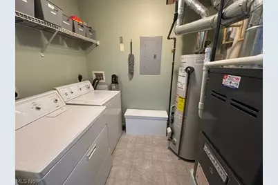 1411 Buckingham Gate Boulevard, Cuyahoga Falls, OH 44221 - Photo 22