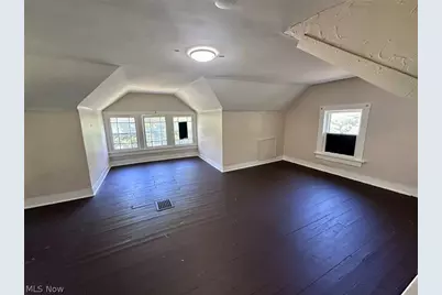 700 Noble Avenue, Akron, OH 44320 - Photo 10