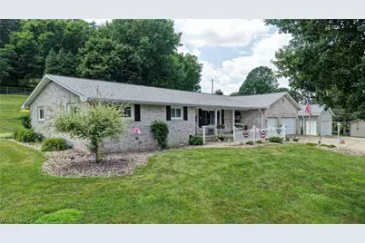 3130 Foothill Drive SE, New Philadelphia, OH 44663 - Photo 1