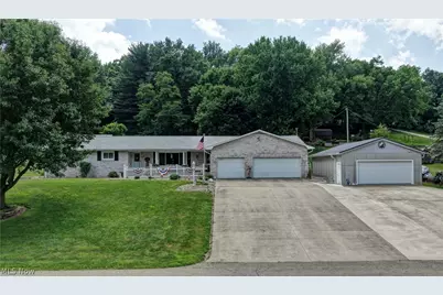 3130 Foothill Drive SE, New Philadelphia, OH 44663 - Photo 2