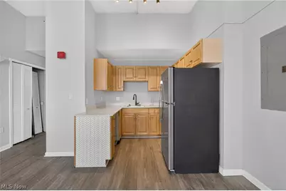1900 Euclid Avenue #504, Loveland, OH 44115 - Photo 10