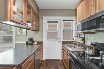 2807 Clinton Avenue, Loveland, OH 44113 - Photo 12