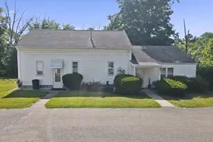 1887 W Beech St, Alliance, OH 44601 - Photo 2