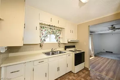 1253 Dietz Avenue, Akron, OH 44301 - Photo 22