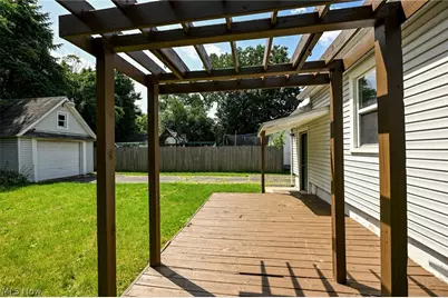1253 Dietz Avenue, Akron, OH 44301 - Photo 8