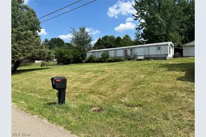 10056 Lawndell Road SW, Navarre, OH 44662 - Photo 1