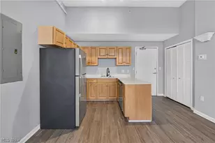 1900 Euclid Ave, Loveland, OH 44115 - Photo 10