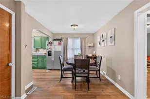 932 Ridge Rd NW, Canton, OH 44703 - Photo 8