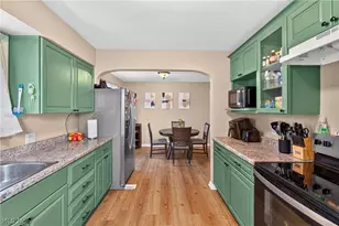 932 Ridge Rd NW, Canton, OH 44703 - Photo 12