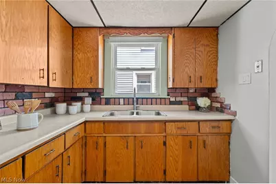 1628 May Place NE, Canton, OH 44705 - Photo 22
