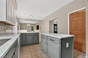 9329 S Brown Rd, Chardon, OH 44024 - Photo 10