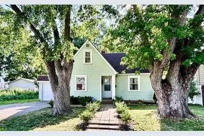 109 N Broadway Street, Lodi, OH 44254 - Photo 2