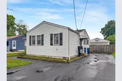 34502 Beach Park Drive, Eastlake, OH 44095 - Photo 2