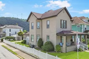 218 N 3rd St, Toronto, OH 43964 - Photo 2