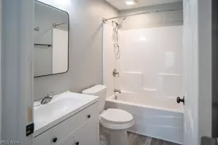 2250 4th St SW, Akron, OH 44314 - Photo 10