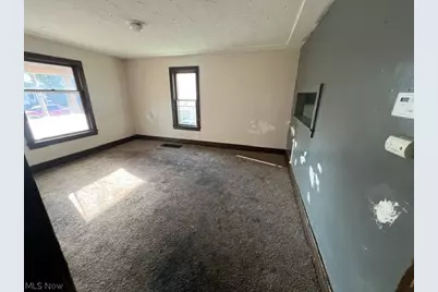 2407 Livingston Avenue, Lorain, OH 44052 - Photo 4