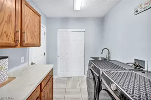 1273 Muchney Cir, Akron, OH 44312 - Photo 12