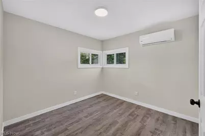 2476 Amberly Drive, Youngstown, OH 44511 - Photo 22