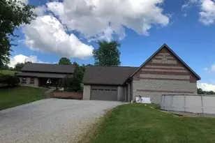 59936 Clagett, New Concord, OH 43762 - Photo 2